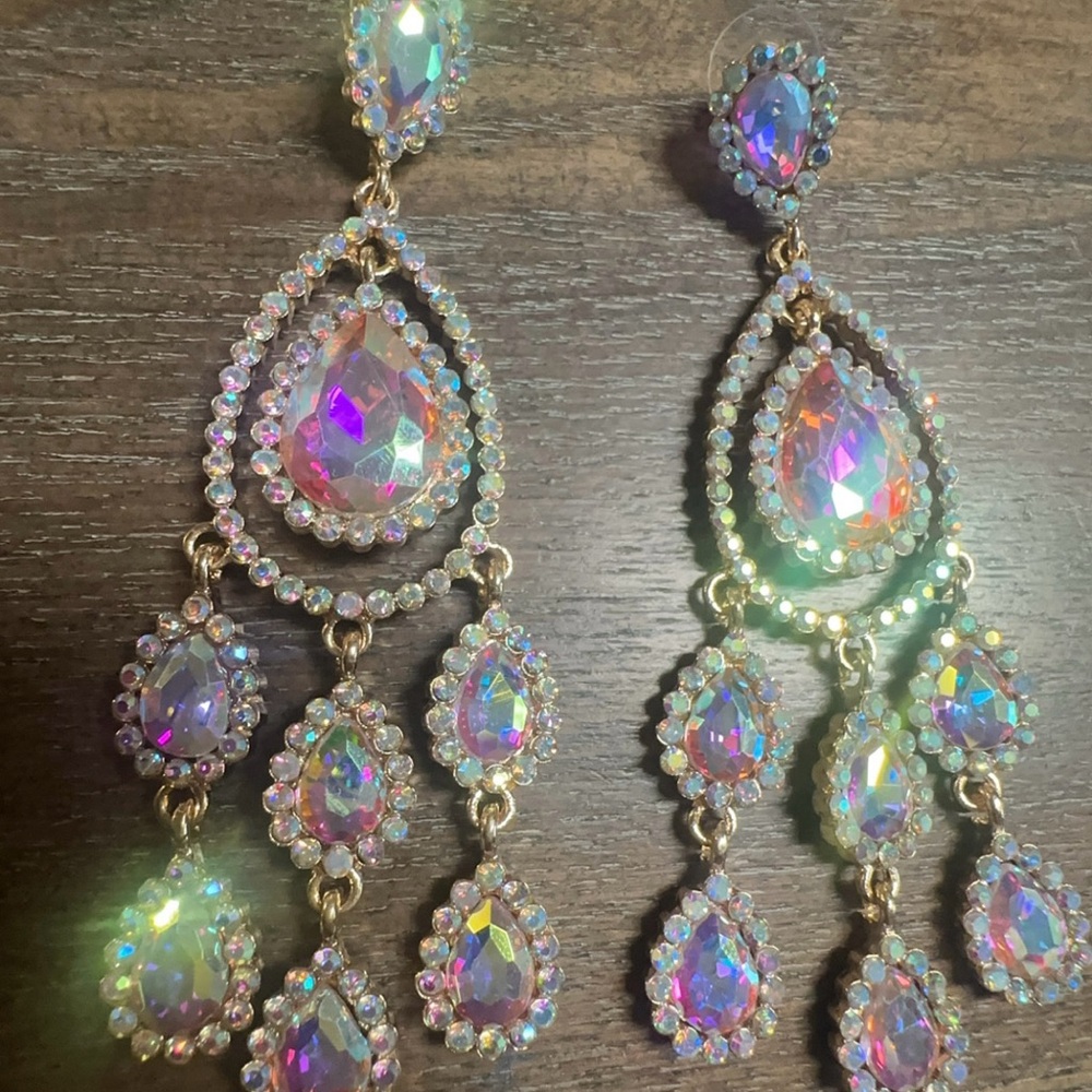 Elegant Iridescent Teardrop Earrings